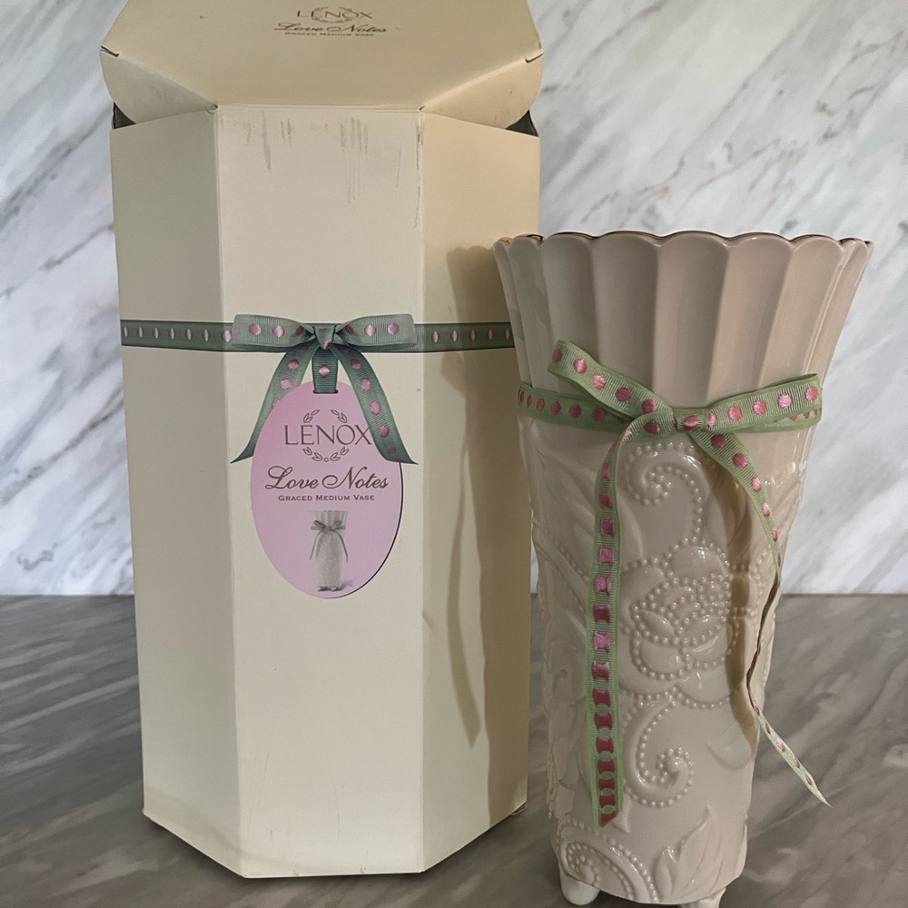 Lenox Cream Vase with Green and Pink Ribbon